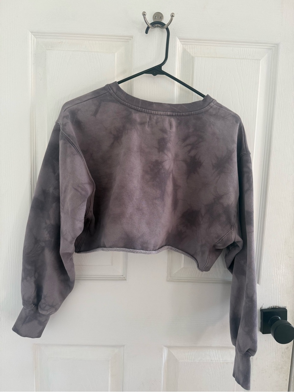Aritzia TNA Cozy Fleece Cropped Crew Sweatshirt Gray Tie Dye Size 1 - Picture 2 of 6
